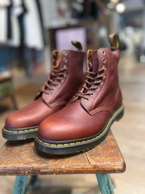 
                  
                    Dr Martens | Pascal
                  
                