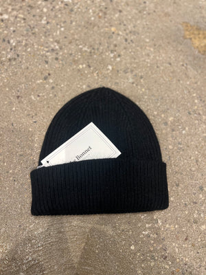 
                  
                    Le Bonnet | BLACK Beanie
                  
                