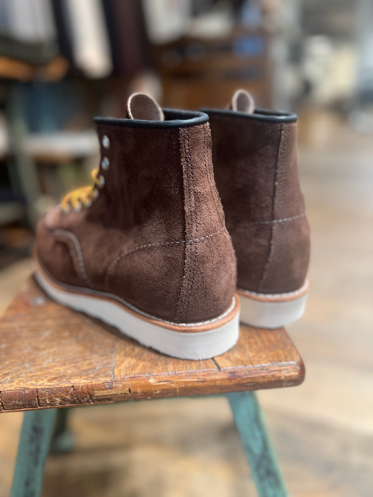 
                  
                    Redwing MOC | 8836
                  
                