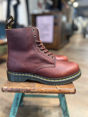 
                  
                    Dr Martens | Pascal
                  
                